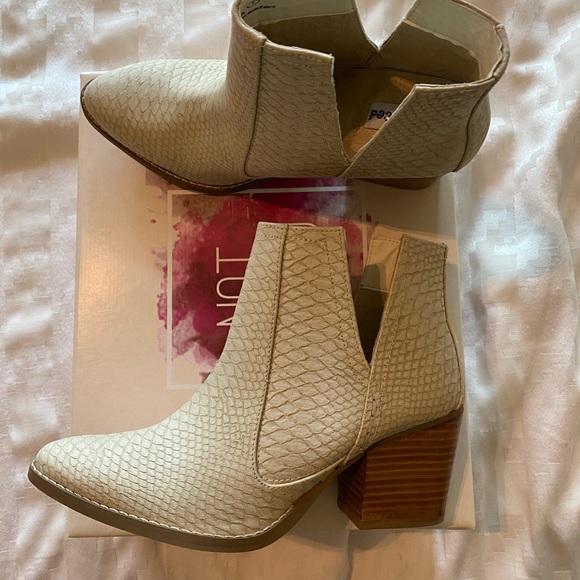 Not Rated Shoes - NEW*** NOT RATED- Snakeskin Booties (NWOT)